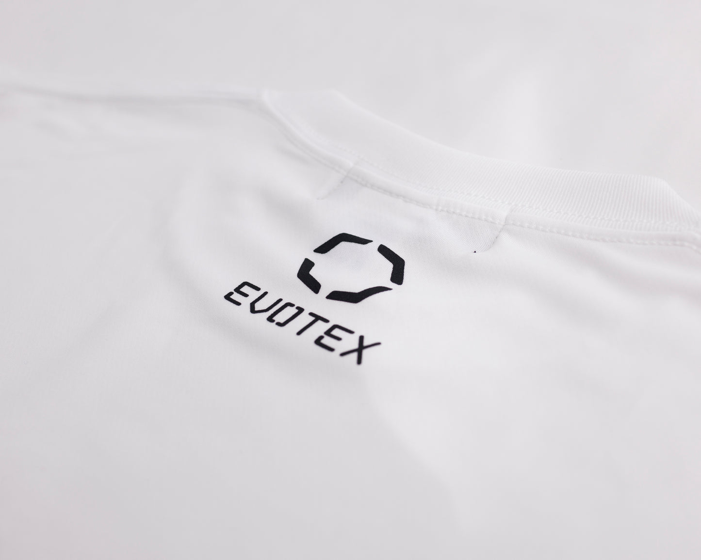 EVOTEX 快適テックTシャツ ビッグロゴ 半袖 ホワイト